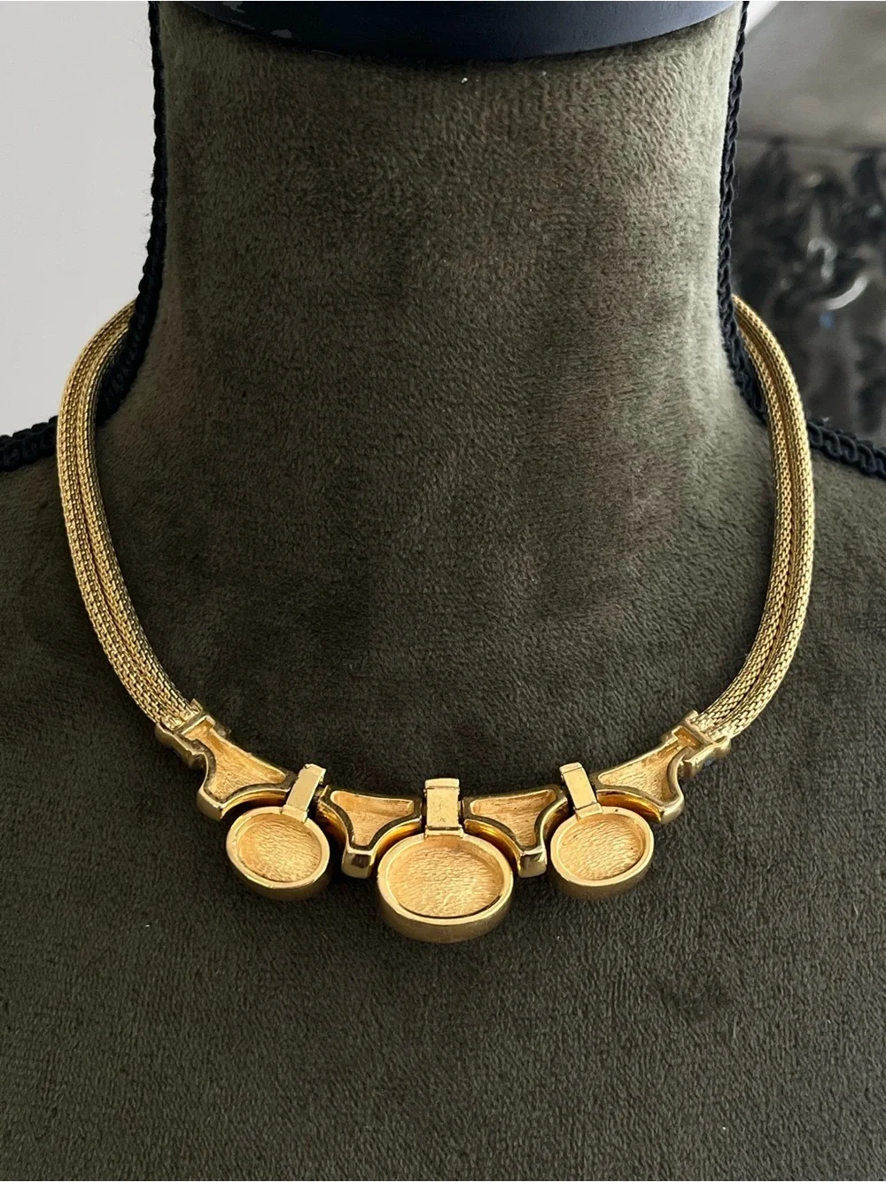 Authentic Vintage Dior Oval Pearl Cabochon Blue Stone Mesh Gold Bib Necklace
